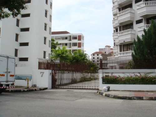 7 Jalan Arratoon Apartment