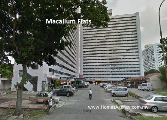 Macallum Flats / Apartment