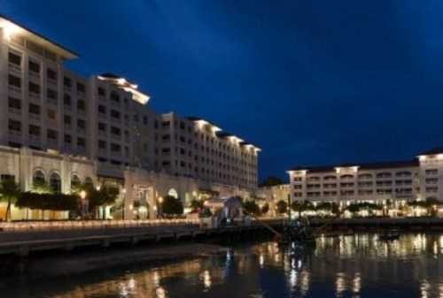 The Suites At Waterside (Straits Quay)