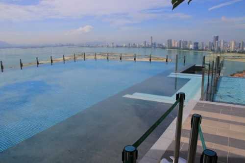 Straits Residences Condo